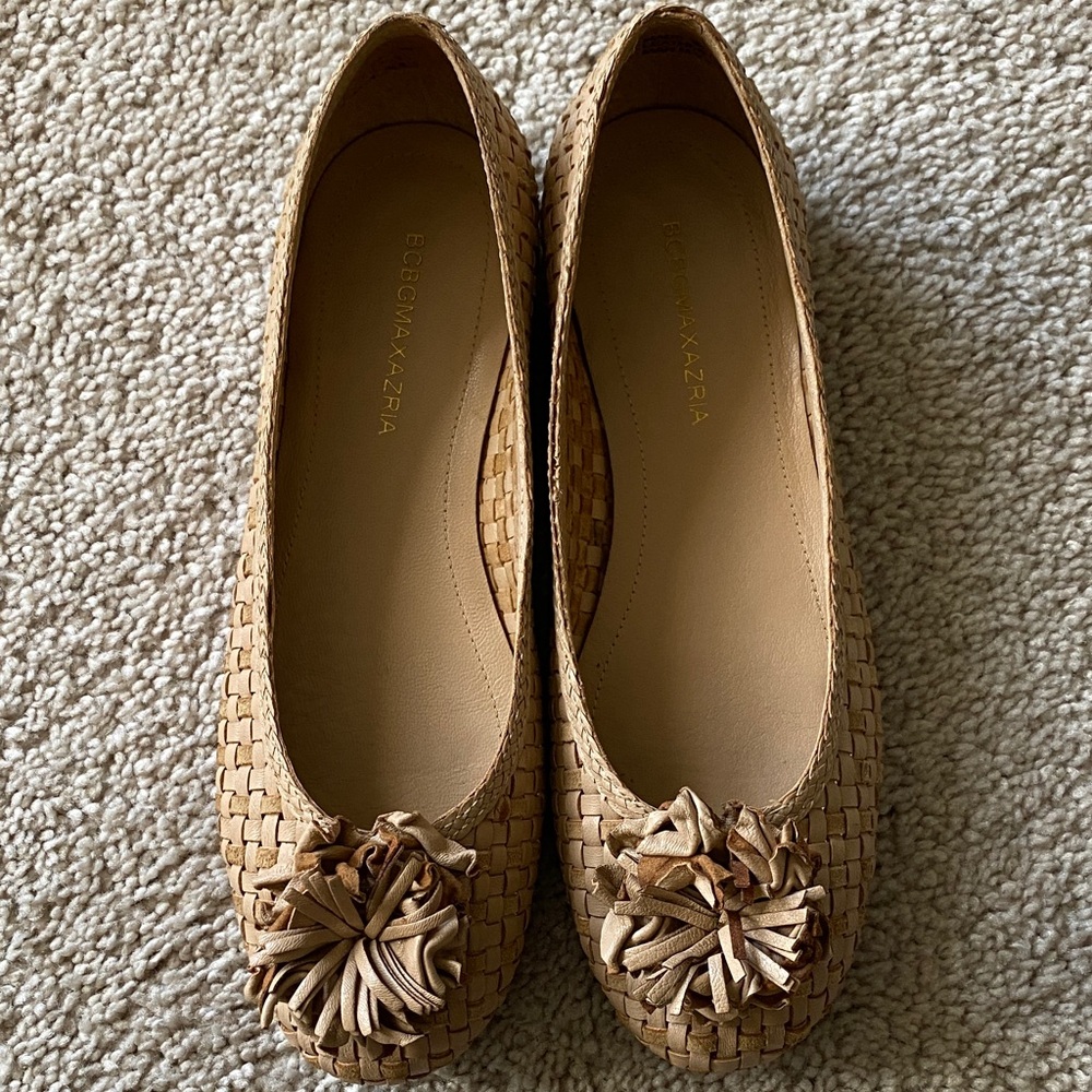 BCBGMaxAzria Tan Woven Flats with Tassel Pom Detail